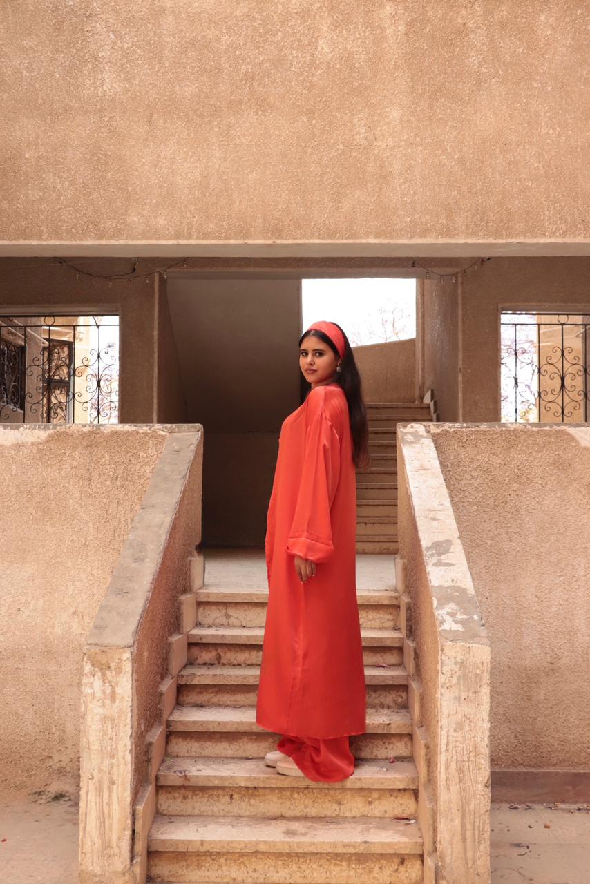 Rimal set in Orange.