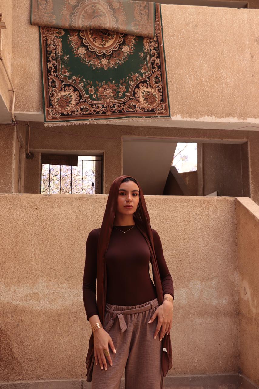 Sol belted pants in Mocha Brown.
