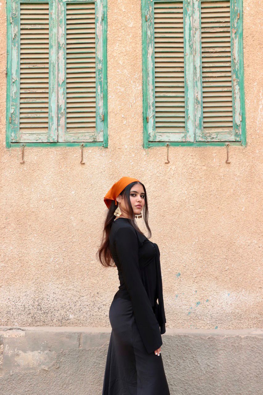 Knot me top in Black.